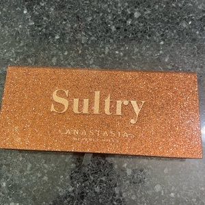 Anastasia Beverly Hills Sultry